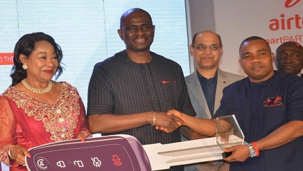(L-r): Chief (Mrs.) Nike Akande, president, Lagos State Chamber of Commerce & Industry (LCCI); Segun Ogunsanya, managing director and chief executive officer, Airtel Nigeria; Col. Awadhesh Kalia, chief technical officer, Airtel, and , Ubong Imoh, senior manager, Idems Ultimate Ltd during the presentation of CEO Award for Excellence in Customer Acquisition to Idems Ultimate at the Airtel Smart Partners Awards 2016 organised by the telco to honour its Channel Partners, in Lagos, recently.